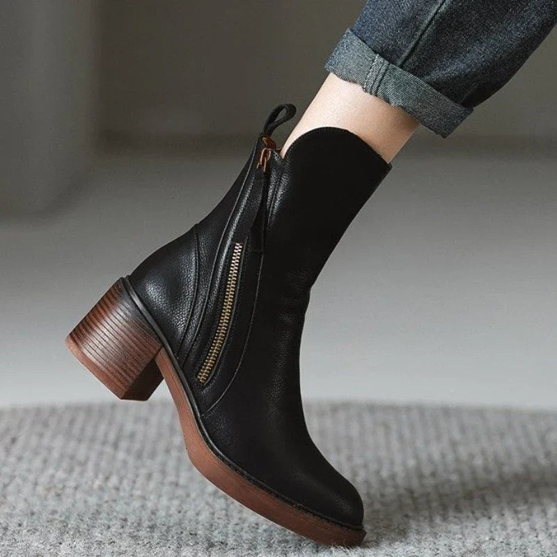 SELENE ANKLE BOOTS
